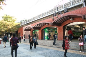 関内駅の画像